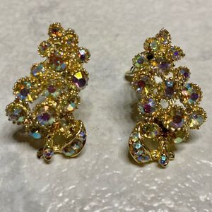 𝅺VINTAGE BSK iridescent aurora borealis clip on earrings